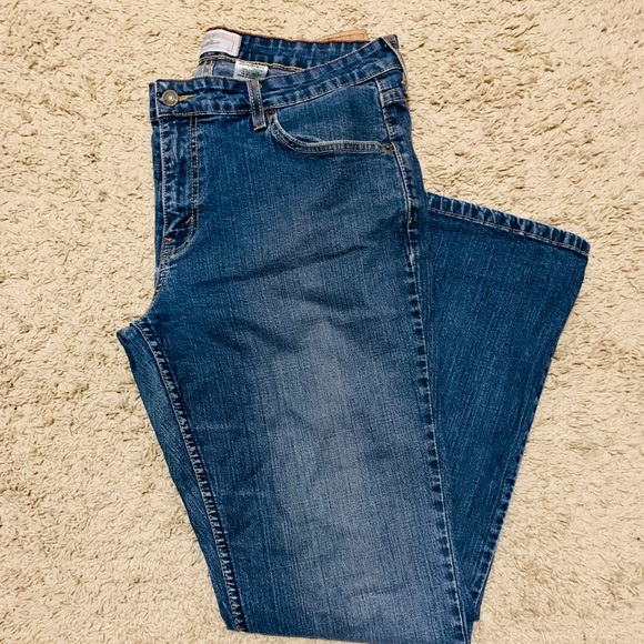 Levi’s Jeans - Picture 1 of 2